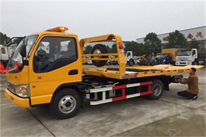 太平庄哪里有拖车服务