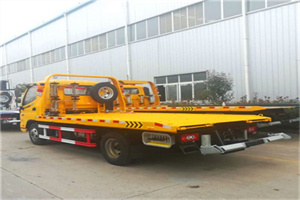 太平庄附近拖车救援搭电